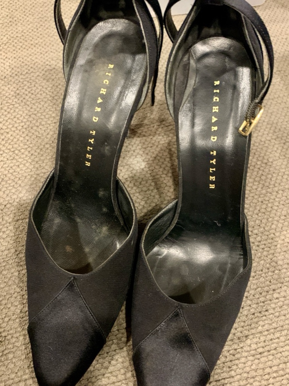 Richard Tyler Black Satin Pointed-Toe Ankle-Strap Pumps
